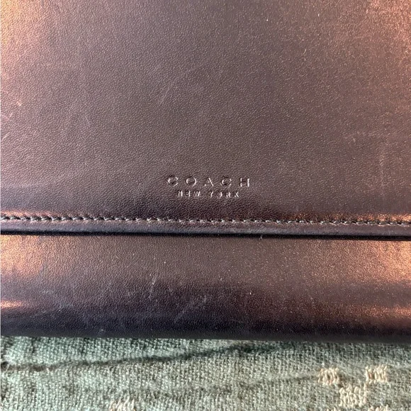 Coach Classic Black Tri-Fold Leather Wallet - Picture 2 of 16